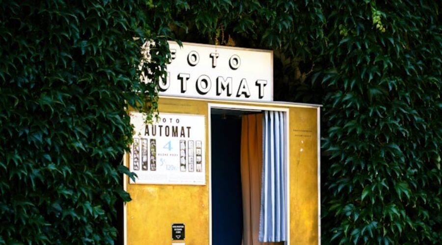Instalar un fotomatón en una finca: claves para que todo salga bien